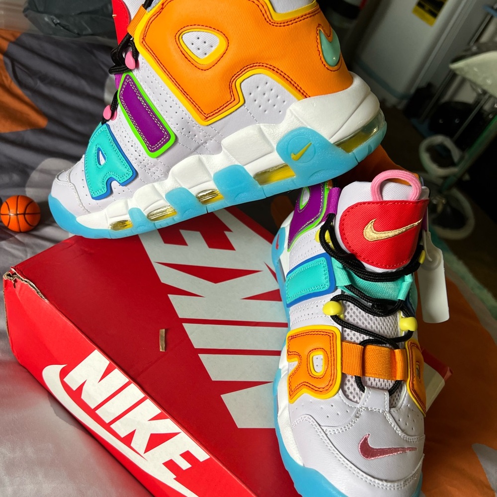 Nike jordan Air 96 limited edition size 10 . White , orange , blue , purple. - Picture 5 of 12